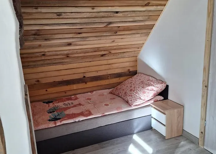 Holiday home Etno Baza - Pod Lasem Przy Jeziorze Na Mazurach